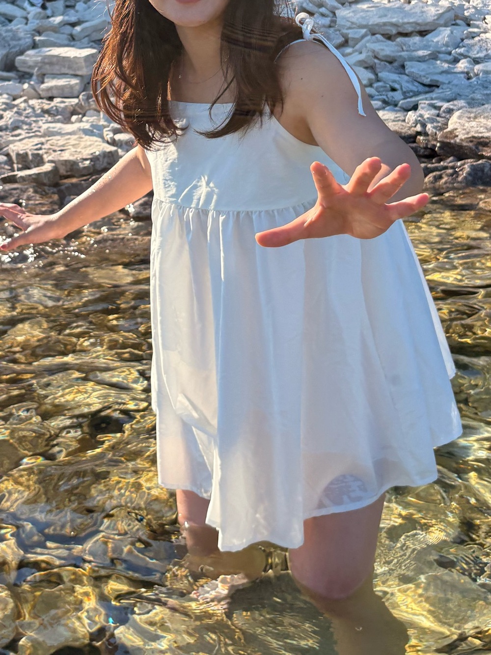 White Sleeveless tank top short